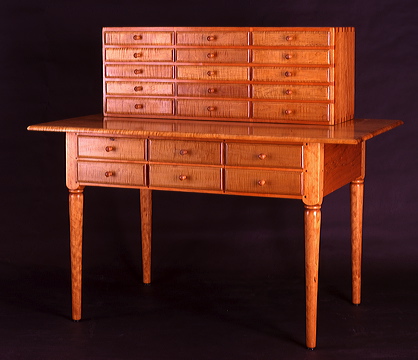 shaker_fly_tying_table.jpg